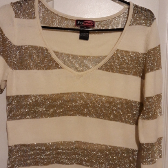 Sweater - Picture 2 of 5